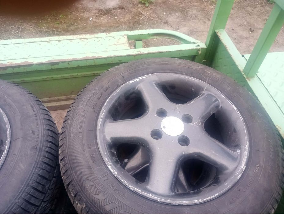 Гуми с джанти 4 броя
