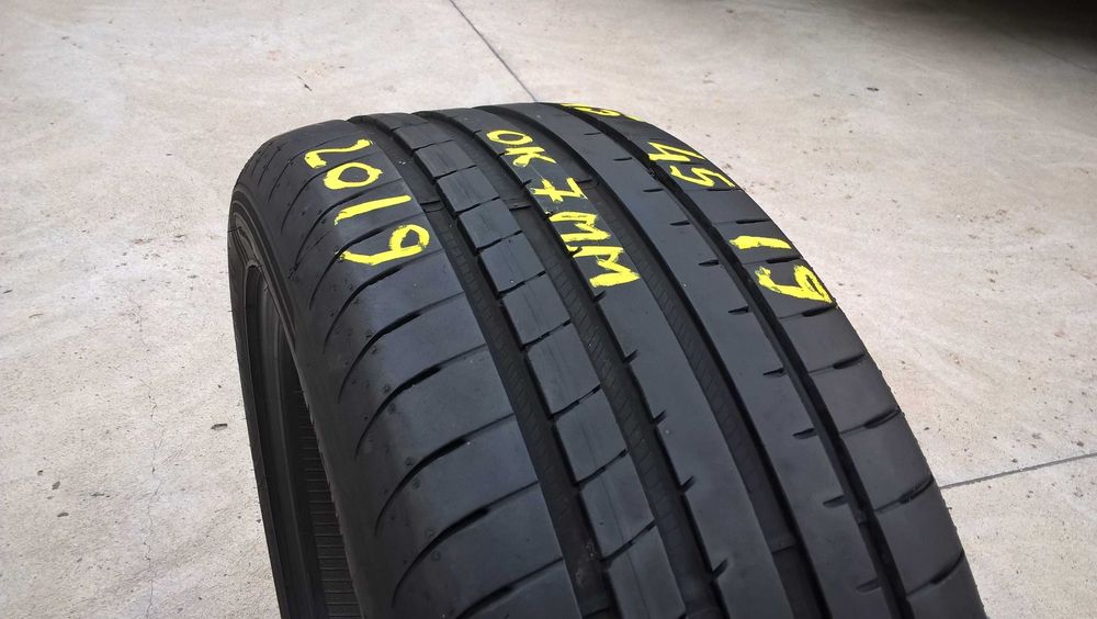 O anvelopa vara 245 45 19 goodyear asymmetric 3 profil 7 mm