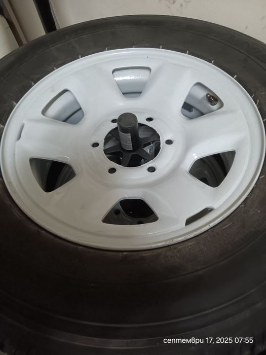 Джанти с гуми за Мицубиши паджеро спорт