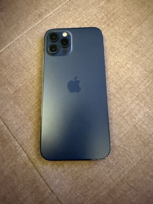 Продавам Apple Iphone 12 pro 128 GB