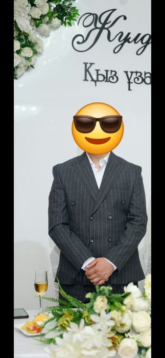 Продам современный модный костюм