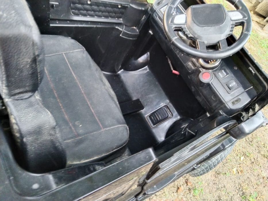 Электромобильная детская машина "мерс"