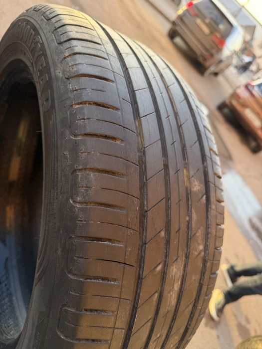 GOOD & YEAR 215/55/17