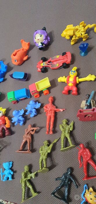 Игрушки из киндер сюрприза,  киндеры