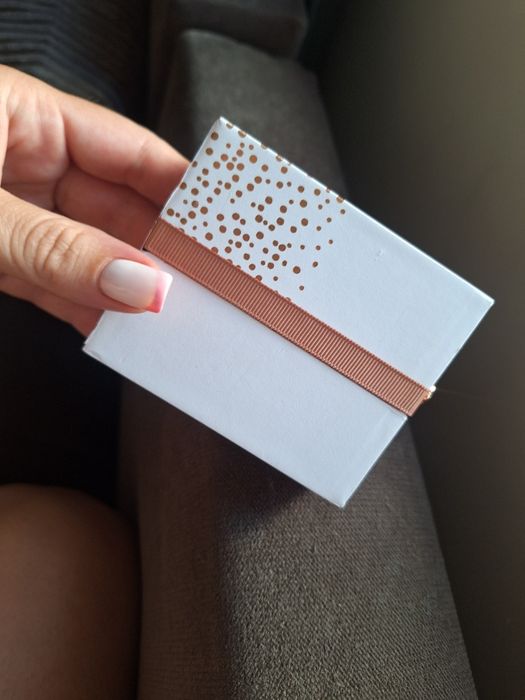 Луксозна подаръчна гривна