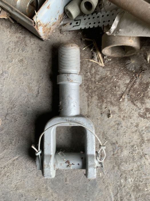 Продам вилку буксировочную хово