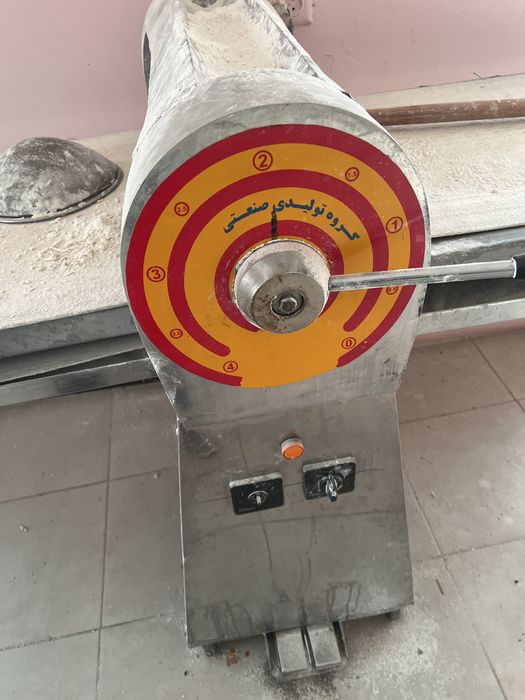 Тестораскаточная машина