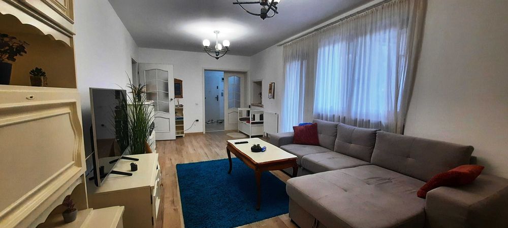 Apartament trei camere de inchiriat in Arad