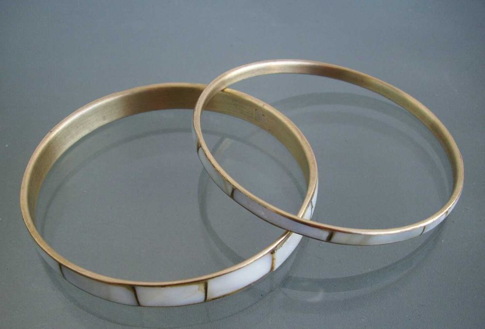 Гривни месинг и седеф