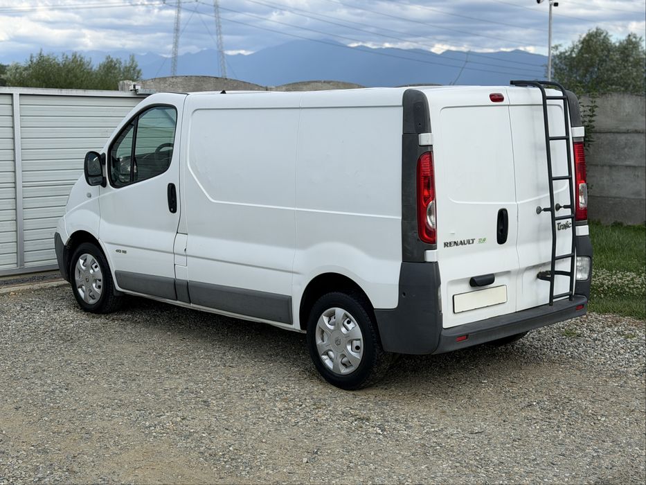 RENAULT Trafic 2014 — imagine 3