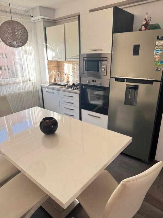 Vând apartament 2 camere 68 mp – Micro 3, Lugoj – 72.000€