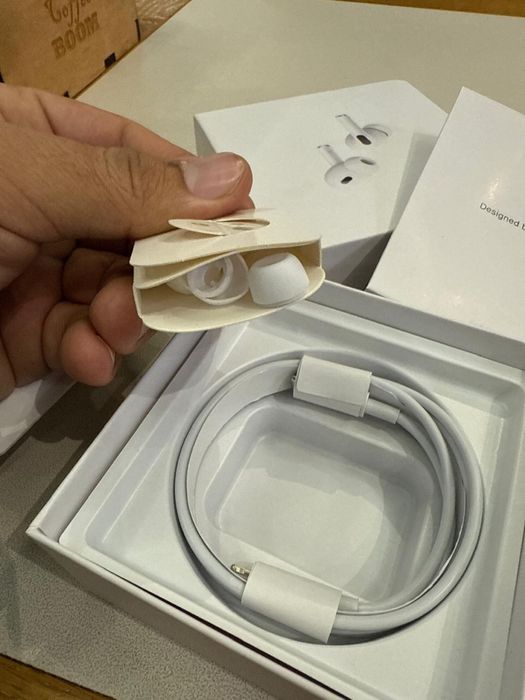 Apple AirPods Pro 2 поколение