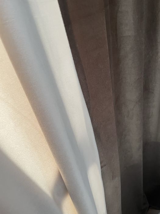 Продам шторы в отличном сочтоянии