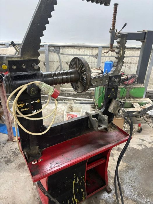 Правочный станок для дисков