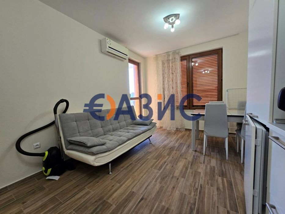 Продава се Тристаен апартамент в с. Равда, Област Бургас - 67 кв.м за 1269 €/кв.м - Снимка #4