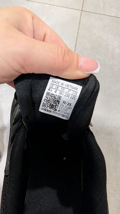 Маратонки Adidas 36,5