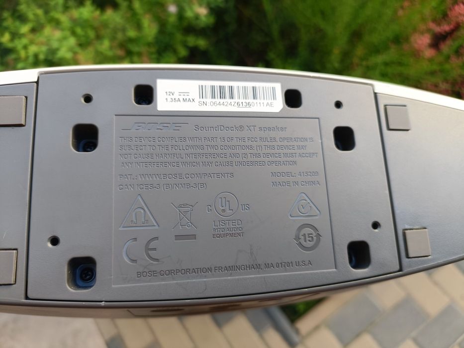 Bose Sounddock XT, boxa activa cu intrare aux in sunet foarte bun