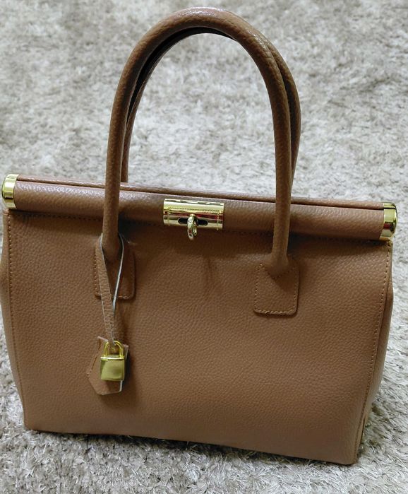 Geanta de piele fabricata in Italia