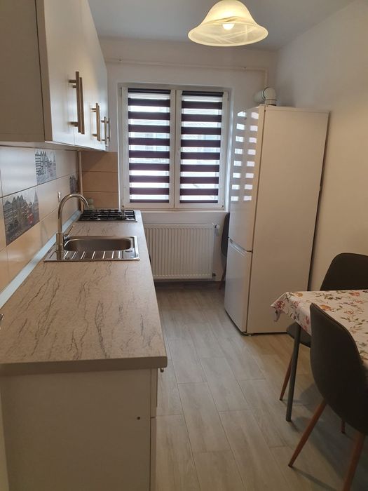 Apartament de inchiriat 3 camere Targu Ocna