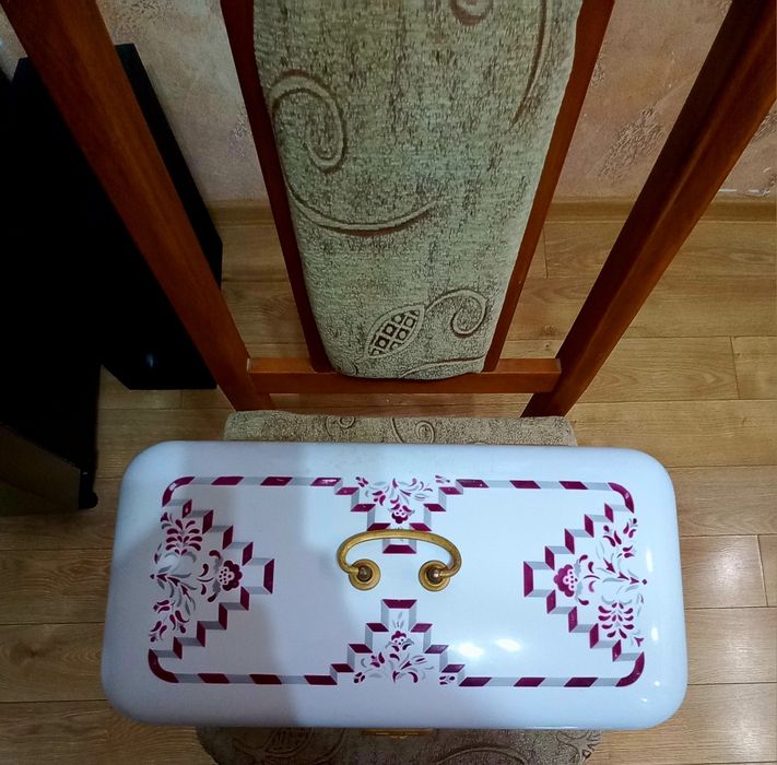 Емайлирана кутия за хляб 1920г.