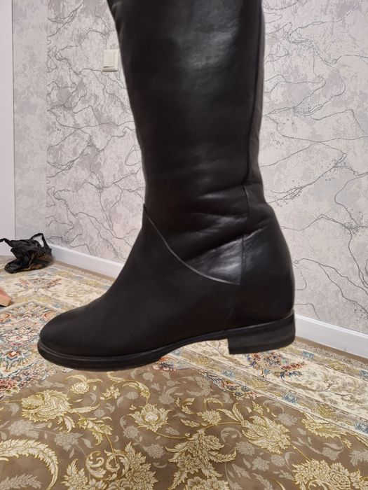 Продам зимние натуральные сапожки