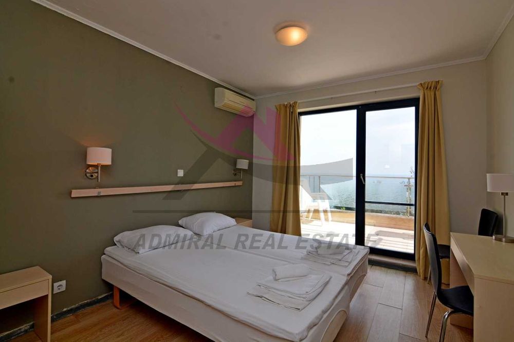 Продава се Двустаен апартамент в Варна, Левски - 100 кв.м за 900 €/кв.м - Снимка #4