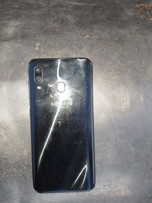 Samsung A30 obmen bor iphone telefonlaga