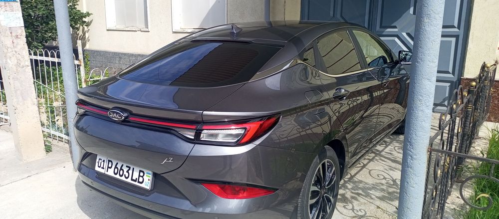 Продается авто JAC J7 2022 года. Своя.
