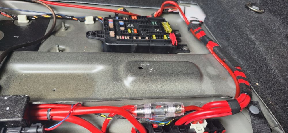 Siguranță putere cu soclu pentru stație amplificator subwoofer auto