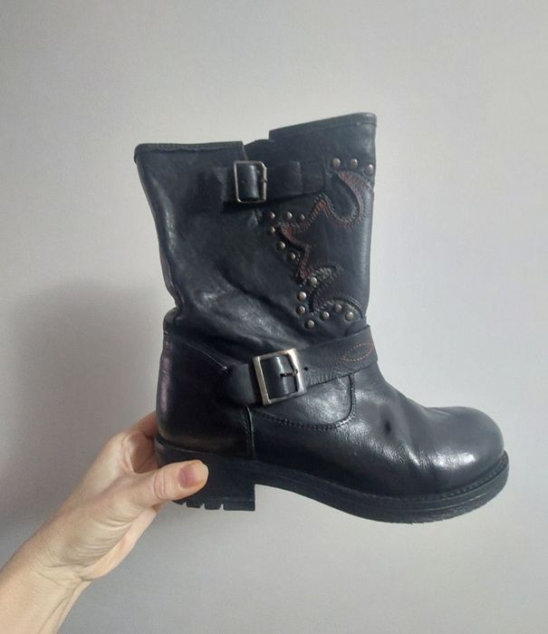 Ghete,piele naturală, mărime 38.