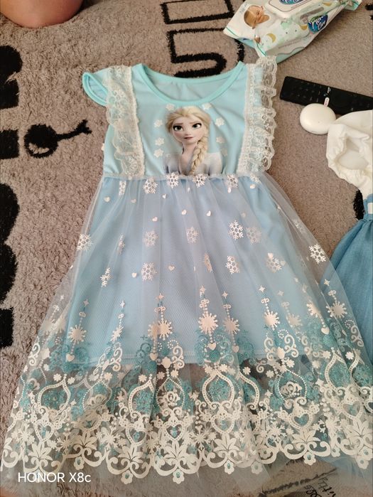 Продам 3 детских платья