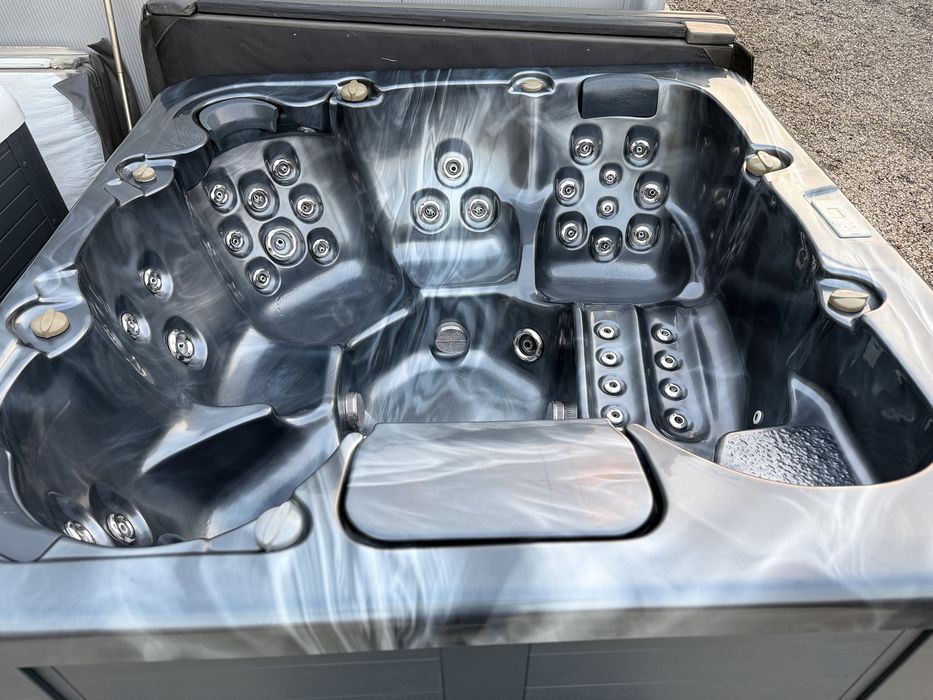 Jacuzzi 4SeasonsSpa ciubar piscina antracit