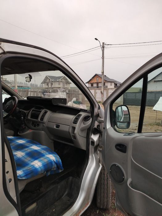 Vând Opel Vivaro 1.9 TDI