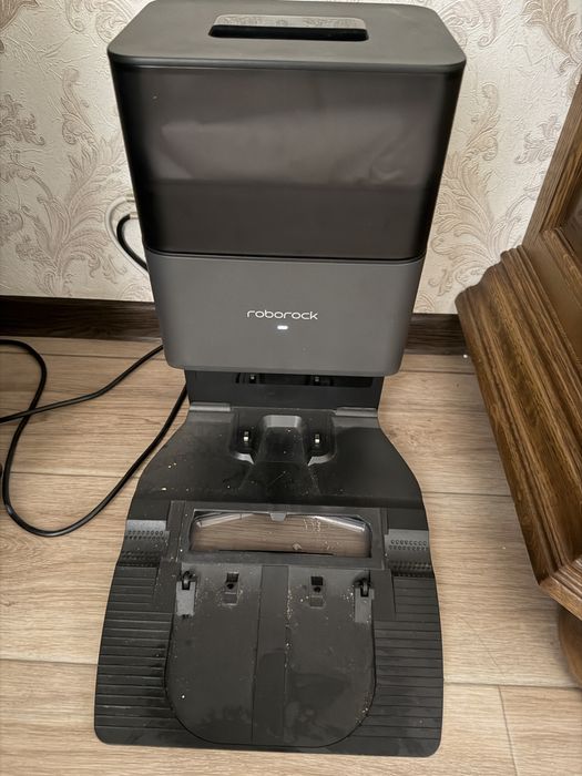 Робот-плесос roborock q7 max черный