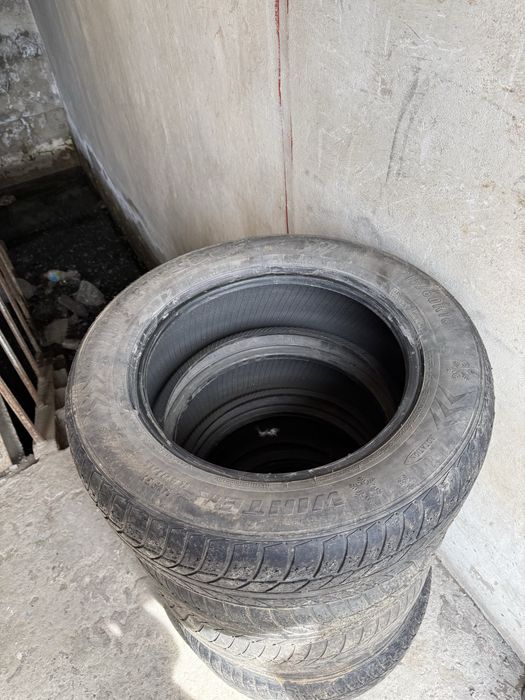 Продам шины липучка R16