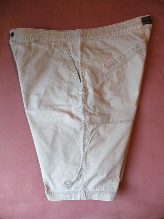 Pantaloni scurți Mountain Hardwear, Kurtis, khaki, XL/38′′, purtați