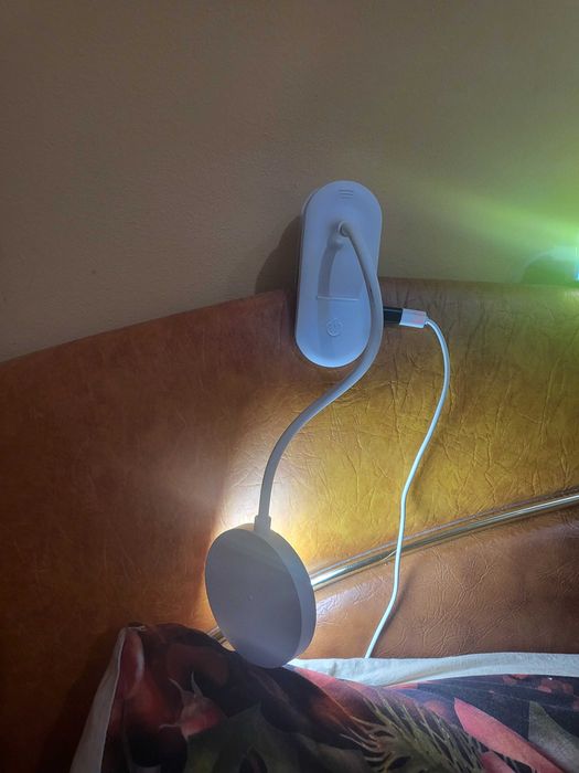 Lampa Veioza cu LED cu clips și gât flexibil, alimentată  USB