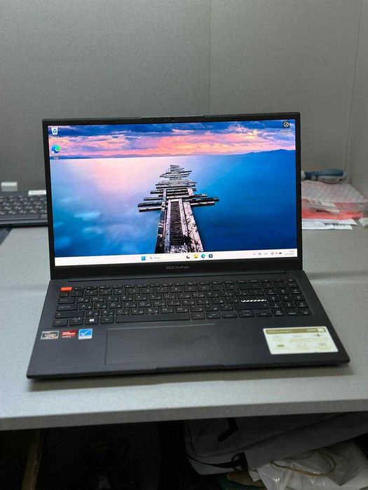 Ноутбук Asus Vivobook M3502Q AMD Ryzen 7 5800H 8ГБ SSD 128 (OLED 2.8K)