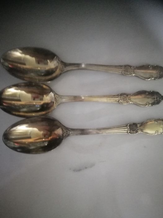 Продаётся ложки 6 штук