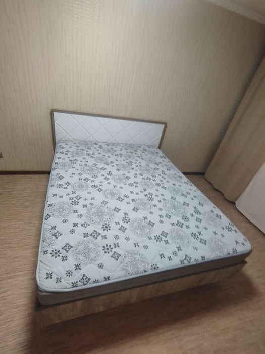 Продам кровать цена 220.000