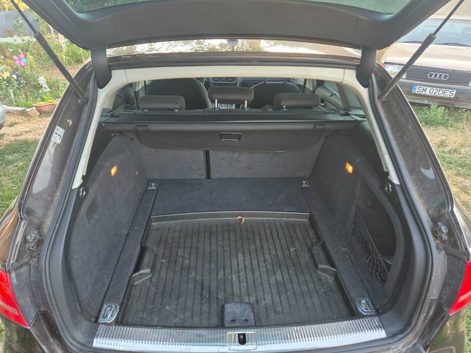 Audi A4 b8 din 2011
