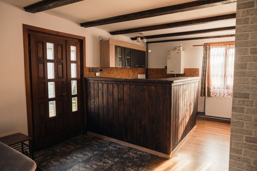 Închiriez casă in regim hotelier