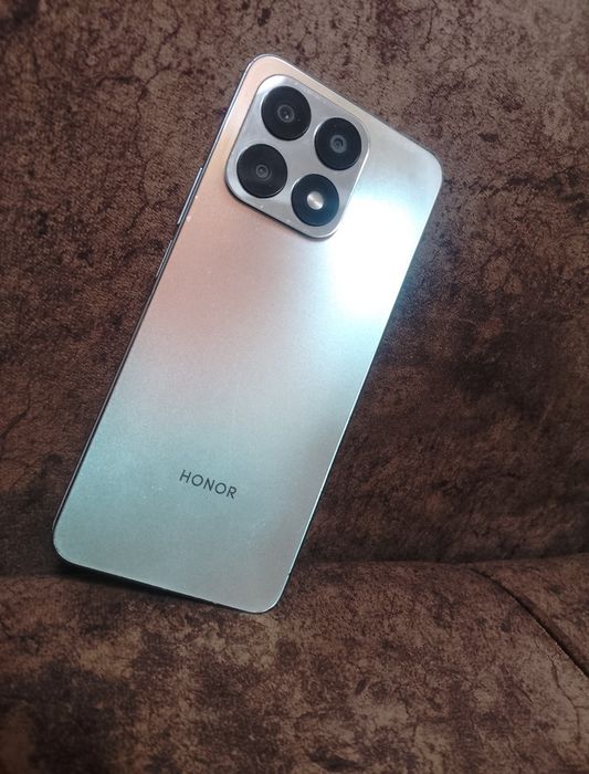 Honor 8a 128/6+turbo
