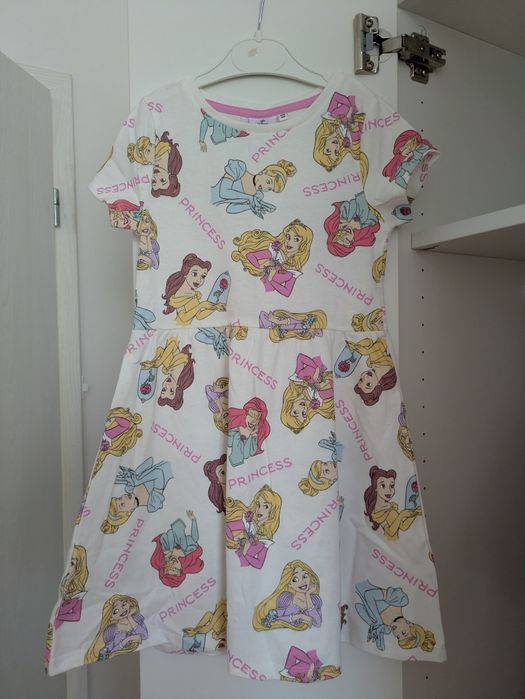 Детски рокли 6-7 г.