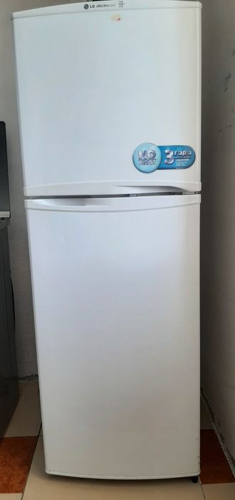 Продам холодильник и газовую плиту