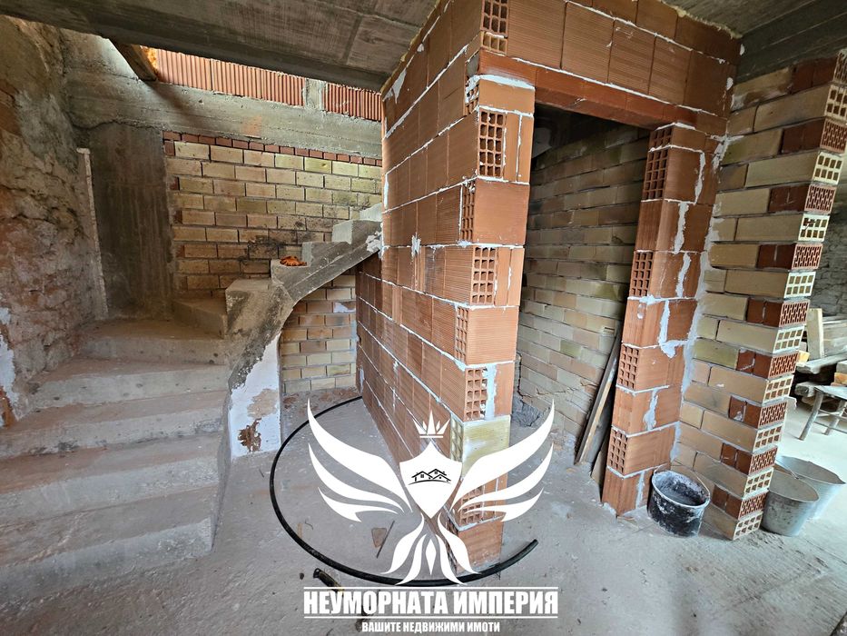 Нова къща 96РЗП и двор 283кв.м. с гараж в Асеновград кв.Долни Воден