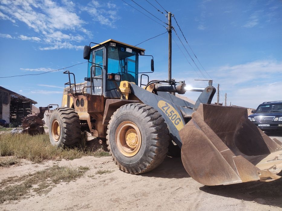 Срочно продам погрузчик 3х кубовый