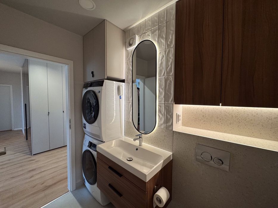 Apartament 3 camere, mobilat și utilat, parcare subterană, bloc nou