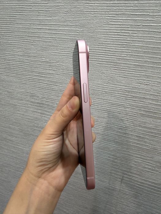 Iphone 15 128/pink