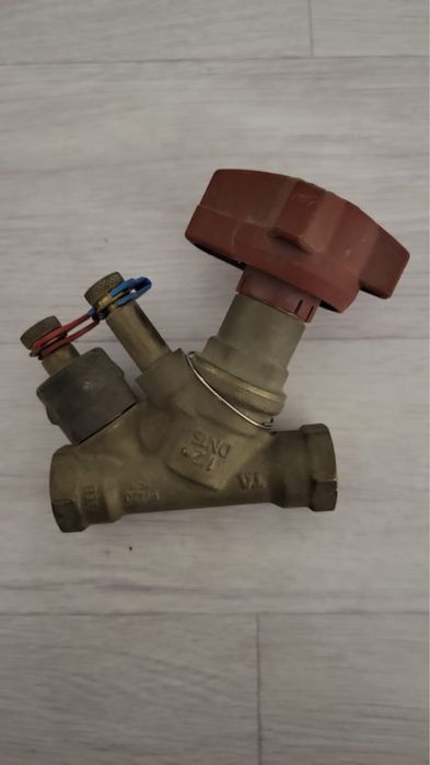 Клапан предохранительный клапан балансировочный